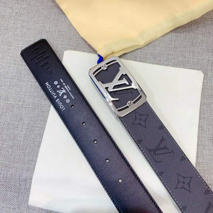 Picture of Louis Vuitton Belts _SKUfw136493109fw